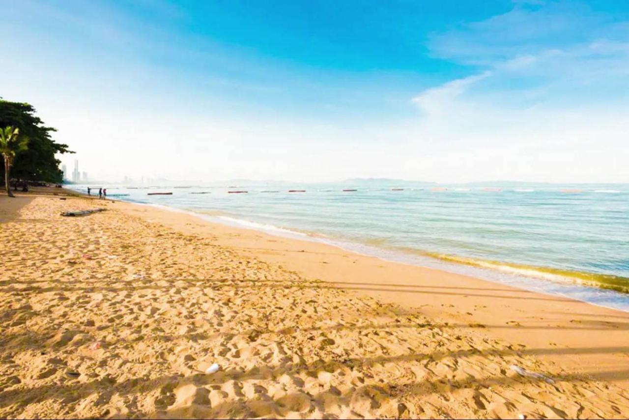 Dusit Grand Condo View Jomtien Beach Extérieur photo